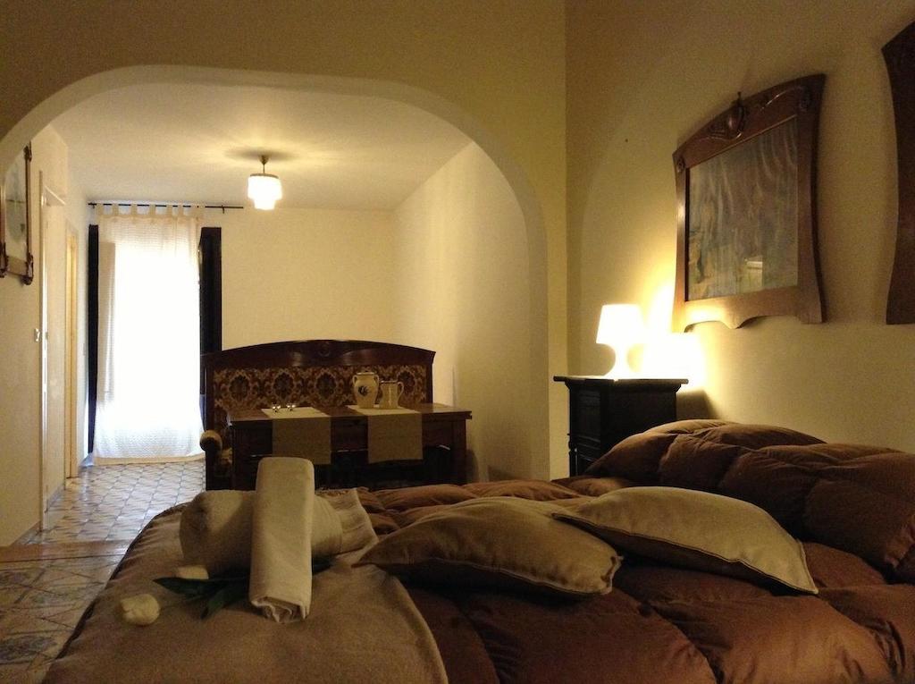 Verdi Apartment 卡斯泰拉马莱 外观 照片